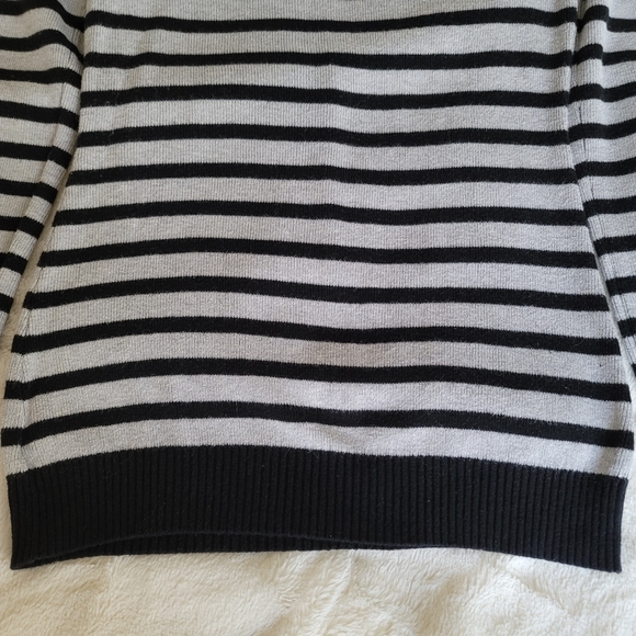EXPRESS Black/Grey Striped Sweater - Picture 7 of 9